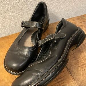 Born Women's Shoes Mary Jane Flats Buckle Closure Size 8.5 Black